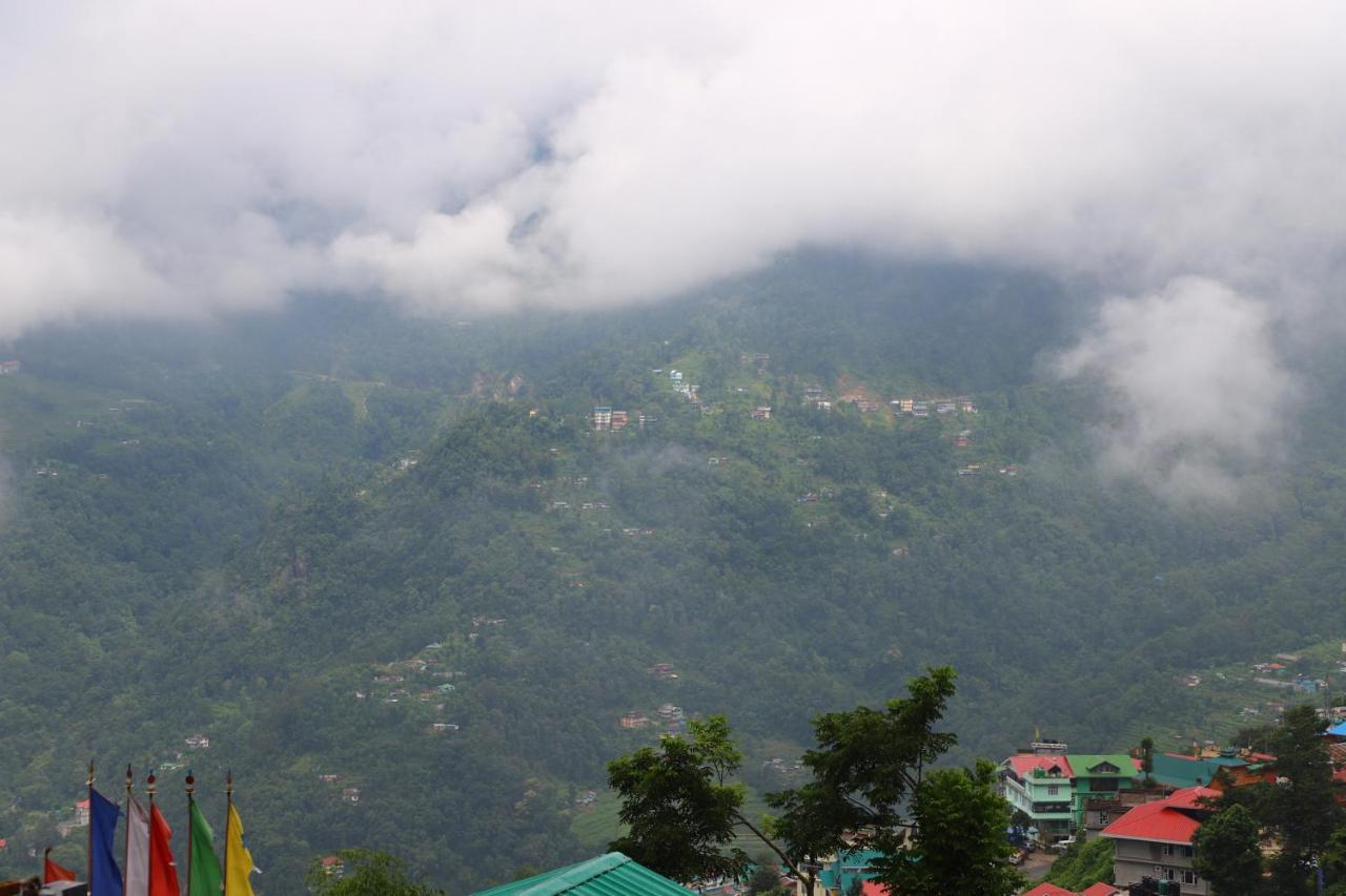 The Cms Group-Hotel Iinorri Gangtok Zewnętrze zdjęcie